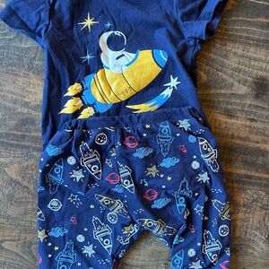 Navy Blue Baby Onesie and pant set with Space Design Size 0-3 months